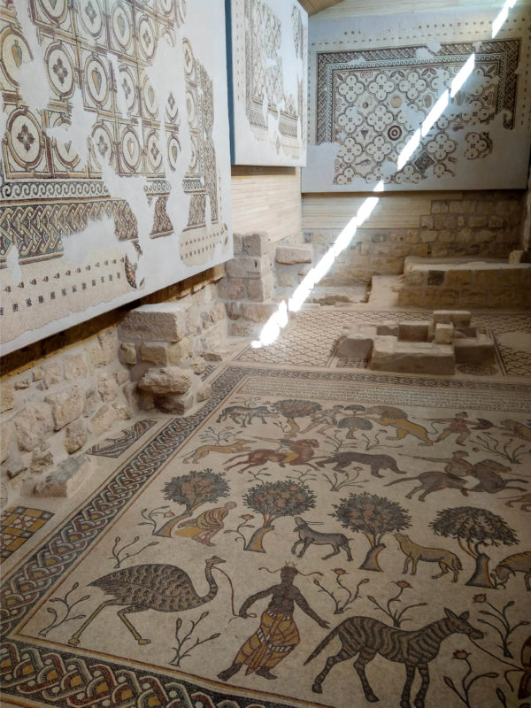 Древня мозаїка у церкві в Мадабі